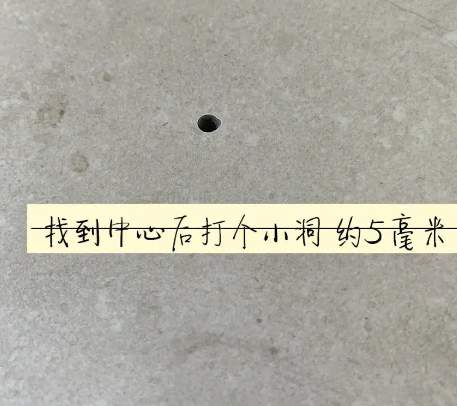 景洪瓷砖空鼓维修公司专业解答在瓷砖铺贴过程中，如果砂料搅拌不均匀，将会带来以下问题